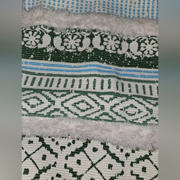 24x24 Pillow Cover with tassels boho style - Picture 7 of 7